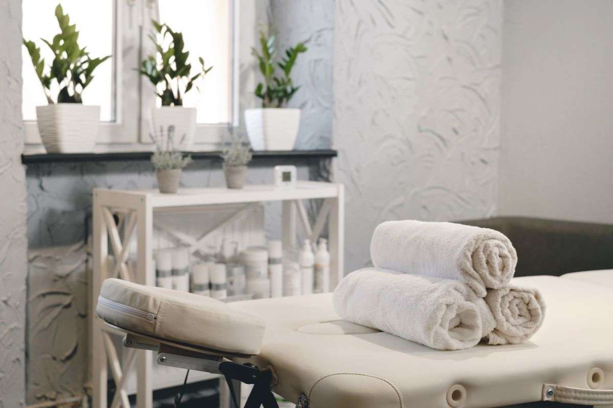 Autorizzazioni e permessi per aprire un centro estetico: cosa dice la legge