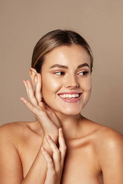 Dalla pulizia del viso estetista ai trattamenti avanzati un percorso completo2