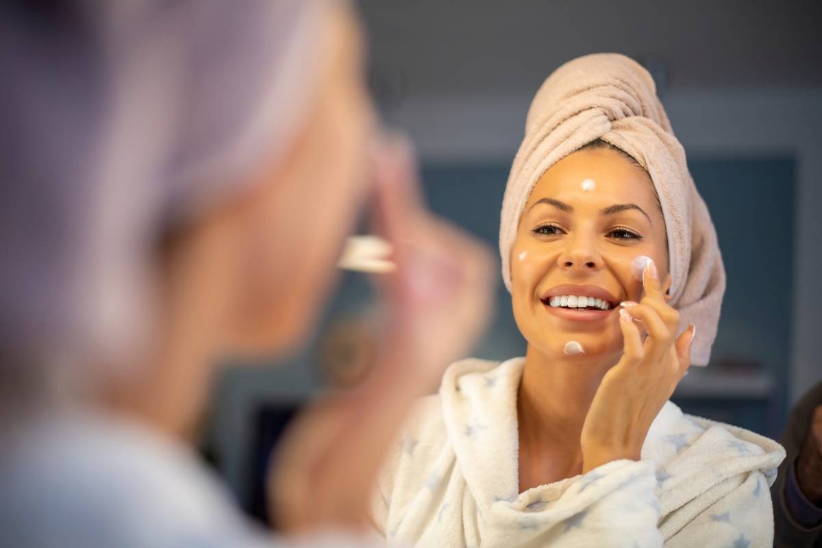 Trattamenti viso professionali: la linea Êlite Active per centri estetici d’eccellenza
